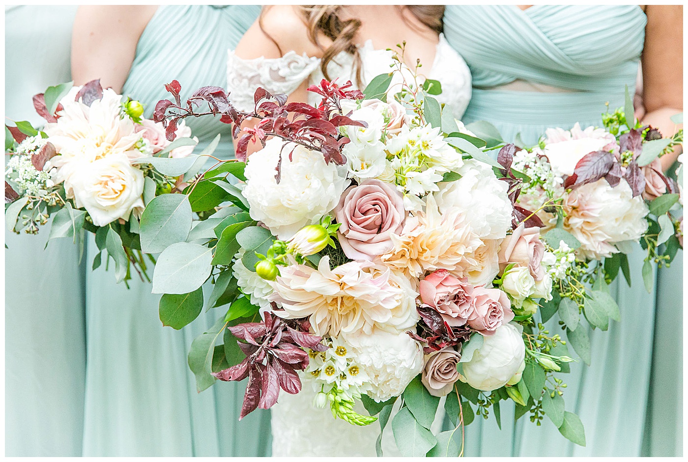 bride and bridesmaids photography